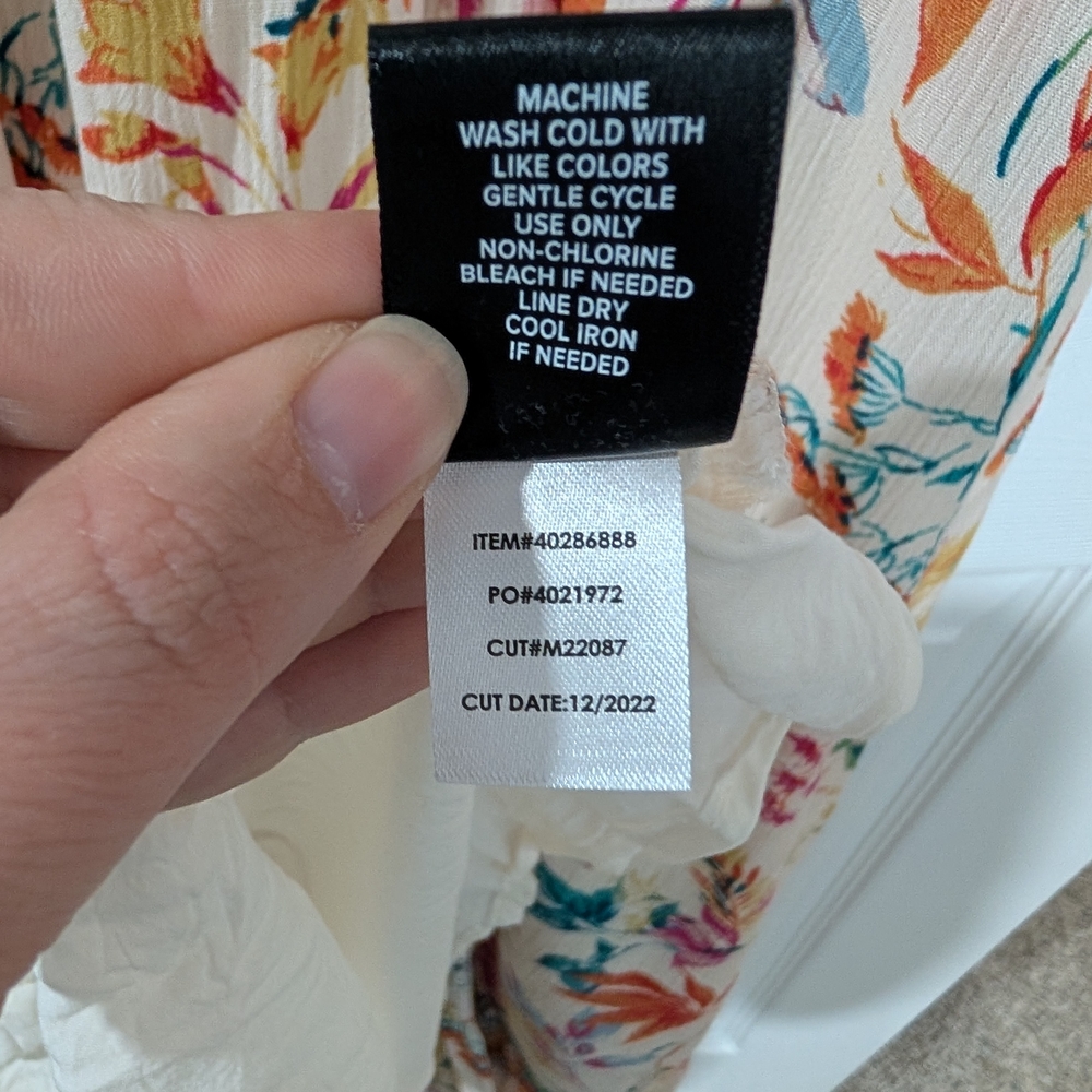 Torrid Carrie Floral Lace Inset Maxi Dress in Size 2 (18/20) - Picture 15 of 15